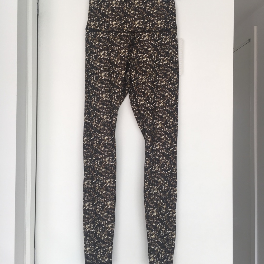 Lululemon Shine Tight  *Rolldown
